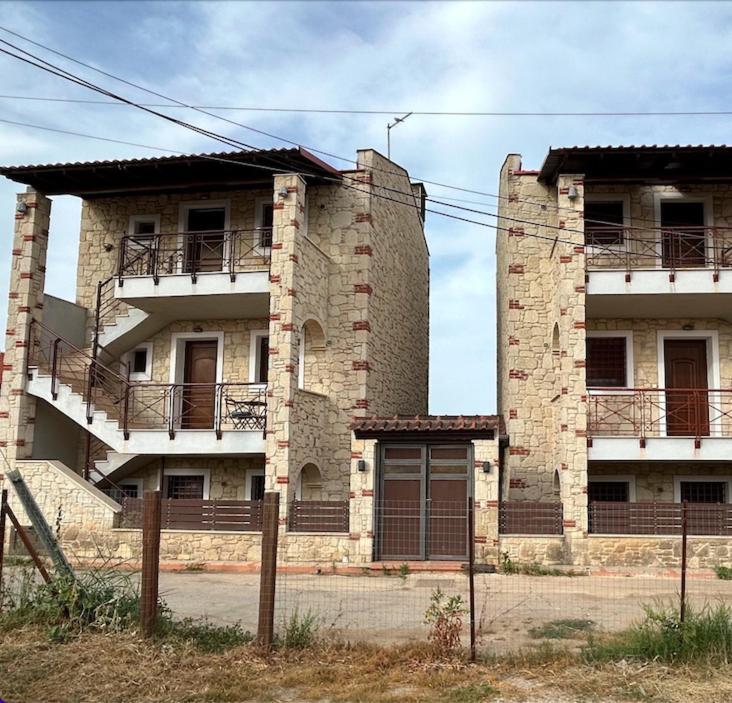 Stone House In Apartment Afytos